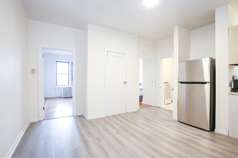 Building Photo - 7612 Park Ave