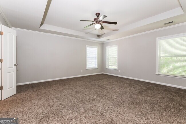 Building Photo - 2420 McIntosh Dr