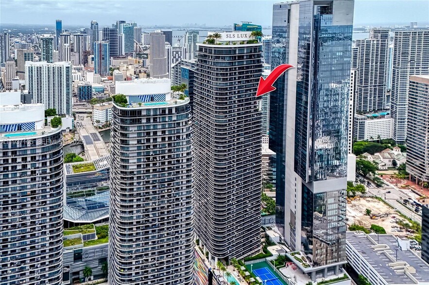 Building Photo - 801 S Miami Ave