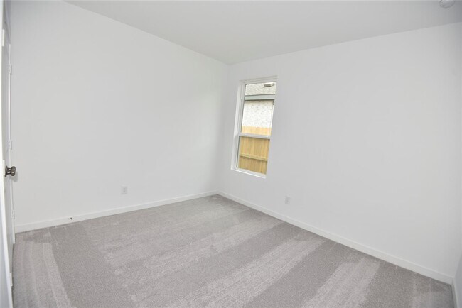 Building Photo - 16531 Mesquite Fld Dr