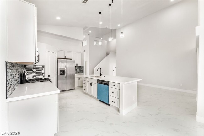 Building Photo - 529 Rancho Del Mar Way