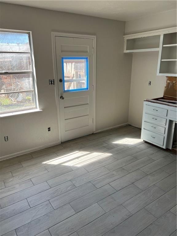 Building Photo - 628 Lotus Ave