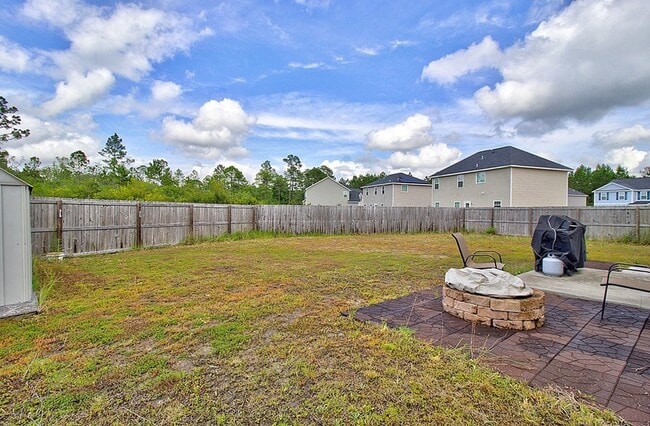 Building Photo - 1303 Windrow Dr