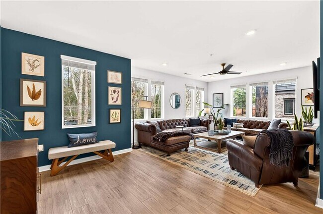 Building Photo - 377 Grant Cir SE