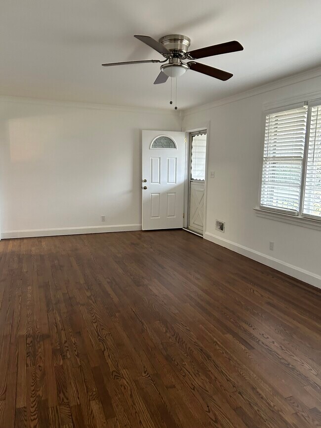 Building Photo - 208 Oneal Rd