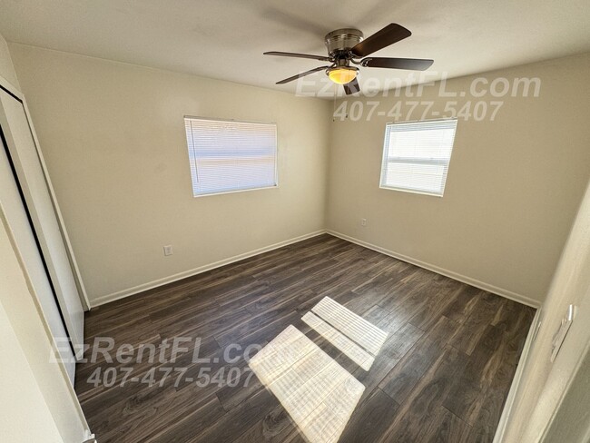 Building Photo - Remodeled 3/2 in Orlando - Move-in Special...