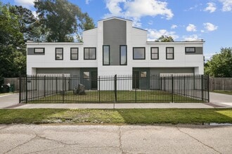 Building Photo - 6835 Weston St