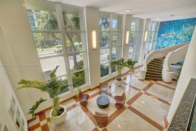 Building Photo - 10350 W Bay Harbor Dr