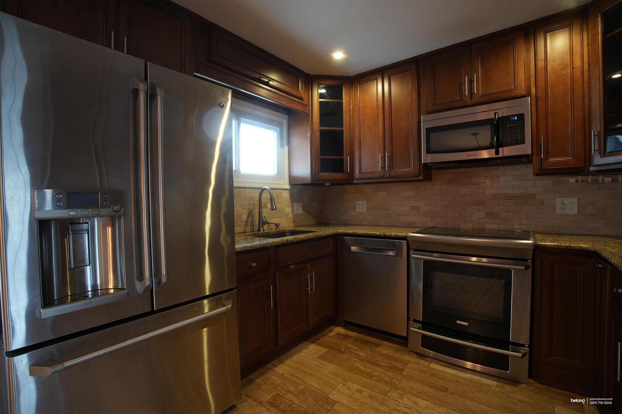 Building Photo - 90 Cobalt Ridge Dr E