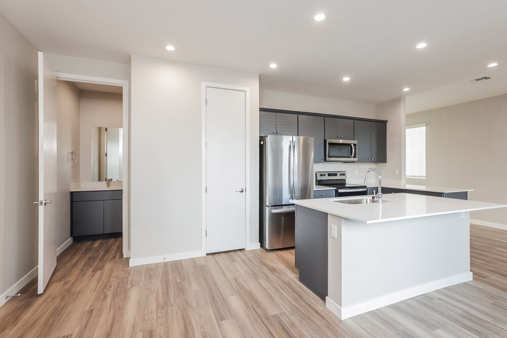 Building Photo - 14251 N 7th St