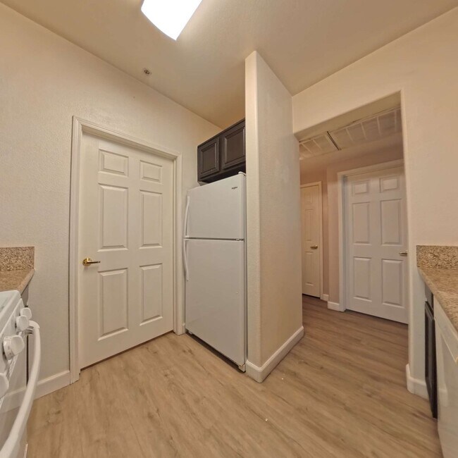 Building Photo - Next To Durango Casino | Gated Community | Laminate Floors | Community Fitness