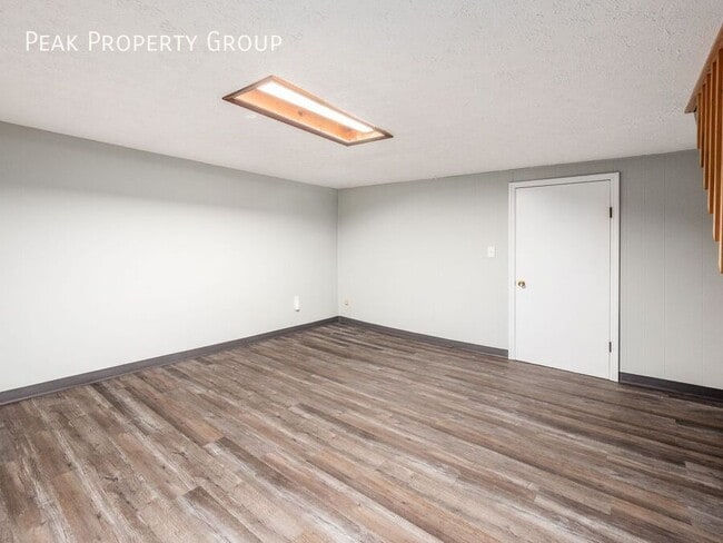 Building Photo - 4507 Westborough Dr W