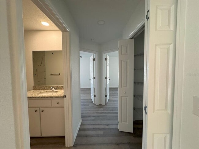 Building Photo - 8850 E Ogden Ln