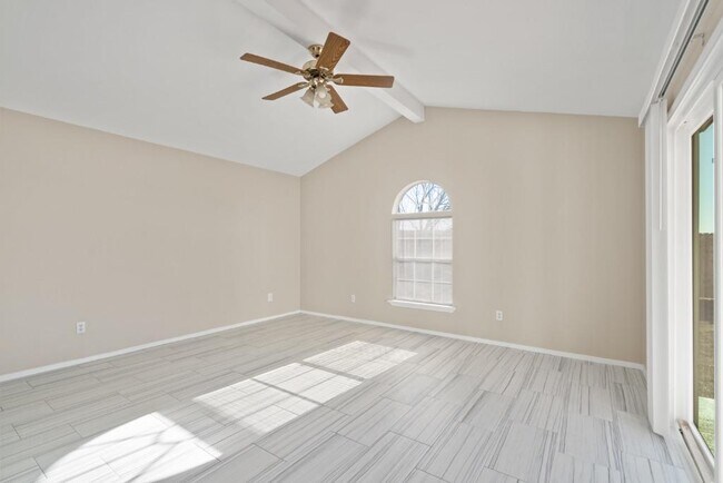 Building Photo - 2301 Redbird Cove