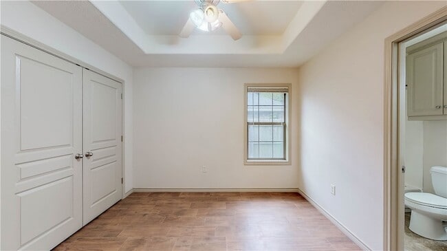 Building Photo - 115 Richards St