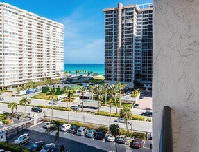 Building Photo - 2049 S Ocean Dr