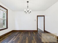 Building Photo - 1/2 OFF 1st Months Rent! Available Now!  D...