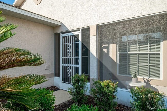 Building Photo - 761 W Sunbird Path