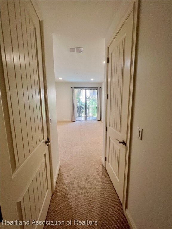 Building Photo - 2351 Lakeview Dr