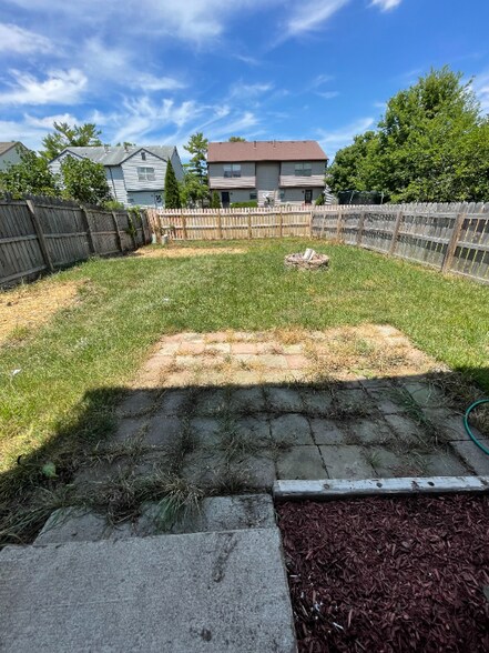Building Photo - 3828 Longton Dr