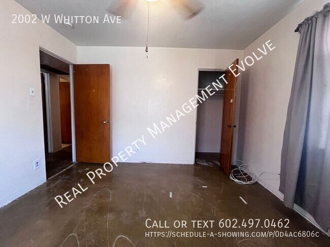 Building Photo - 2002 W Whitton Ave