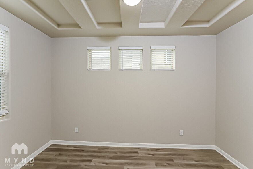 Building Photo - 11335 Decidedly