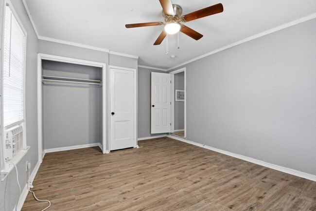 Building Photo - Newly Remodeled | 3 Bed | 1 Bath | Tulsa | Available Now