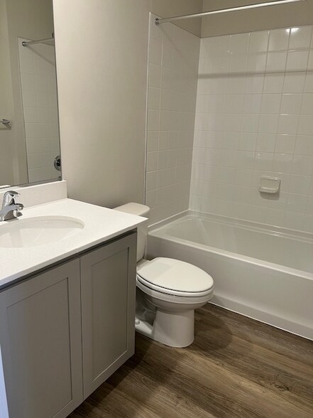 Building Photo - 7402 Calm Retreat Blvd