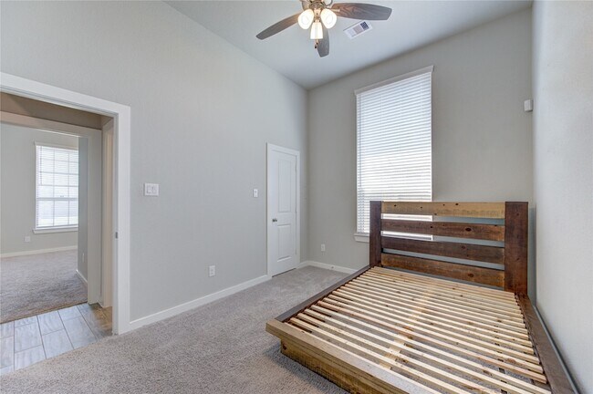 Building Photo - 20807 Shawbrook Dr