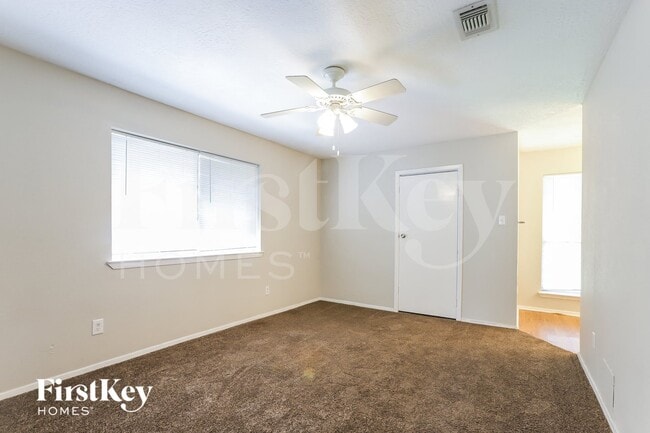 Building Photo - 13331 Whitchurch Way