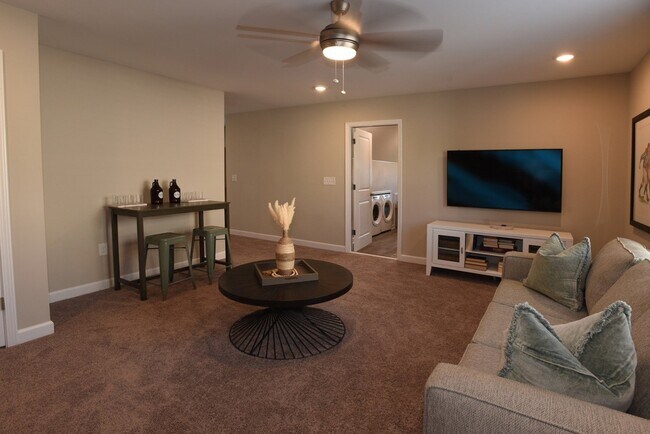 Building Photo - FURNISHED: Previous Model Home, For Rent 3 bedrooms/2.5 baths/2nd Floor Family Room w/kitchenette...