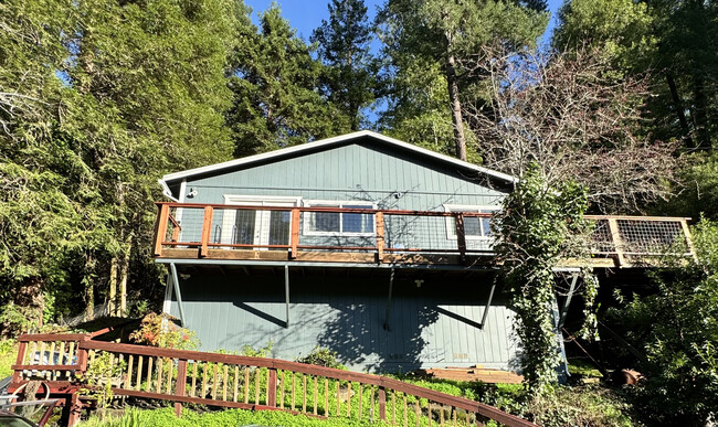 Front view of the house - 17423 Neeley Rd