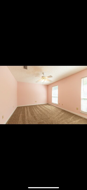 Building Photo - 6065 Val Del Rd