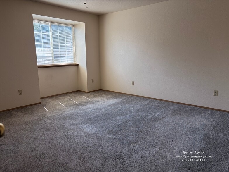Building Photo - 5411 99th Street Ct E