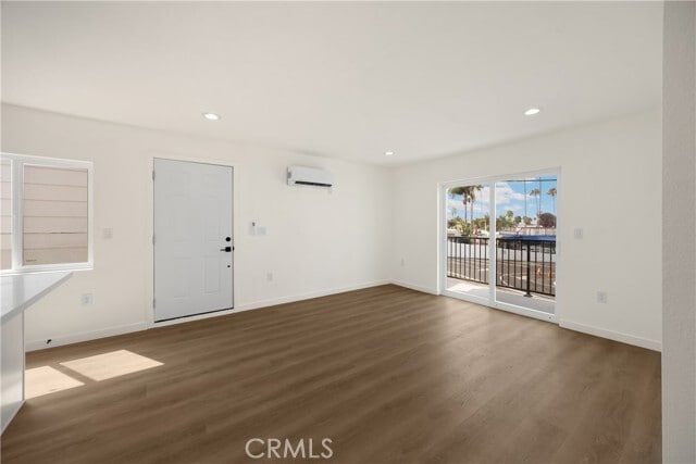 Building Photo - 102 E Avenida San Gabriel