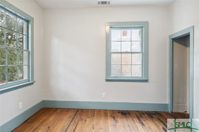 Building Photo - 510 E Jones St