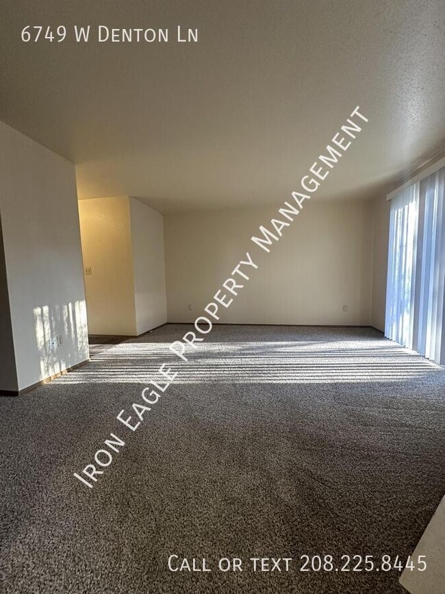 Building Photo - 6749 W Denton Ln