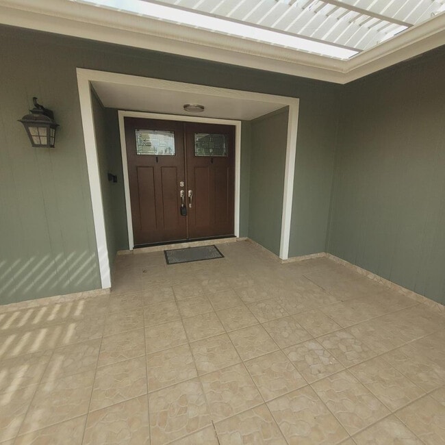 Building Photo - 14014 N Cameo Dr