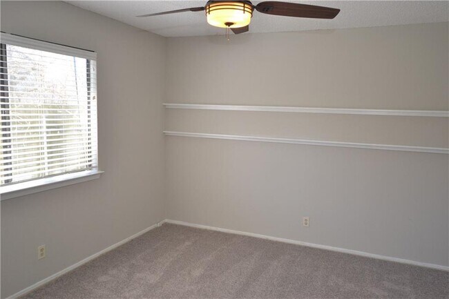 Building Photo - 1105 Green Valley Cove