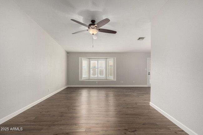 Building Photo - 421 E San Angelo Ave