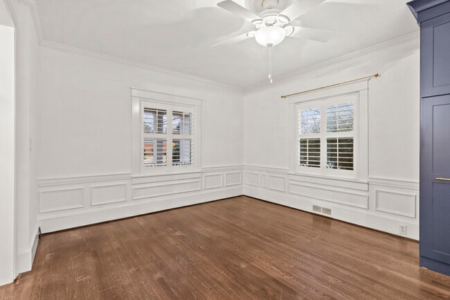 Building Photo - 1502 Tryon Rd