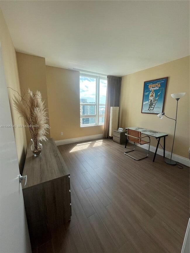 Building Photo - 951 Brickell Ave