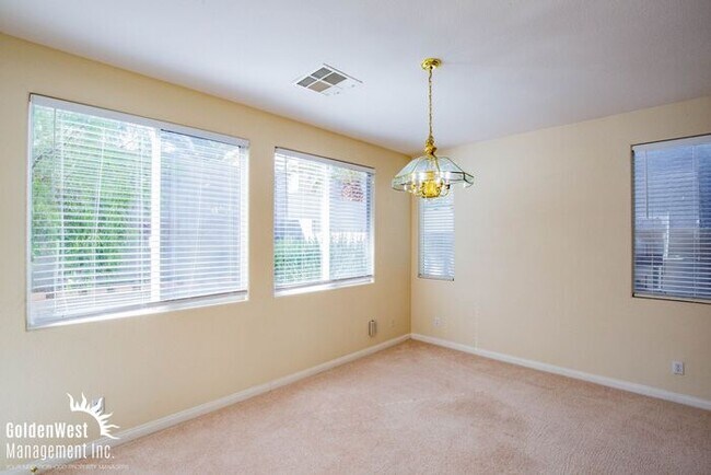 Building Photo - Stunning 3Bdm 2.5Ba Two-Story Home in Peccole Ranch!