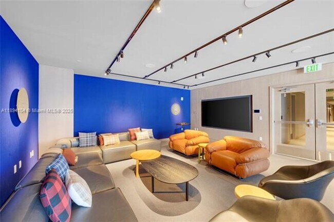 Building Photo - 500 Alton Rd