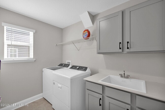 Building Photo - 91 Sydney Cv