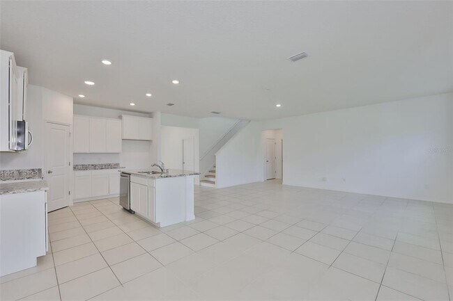 Building Photo - 10819 Charlotte Dr.