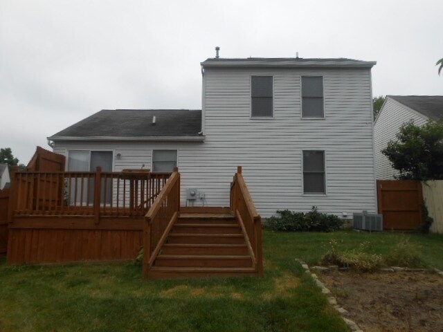 Building Photo - 2093 Brookbank Dr