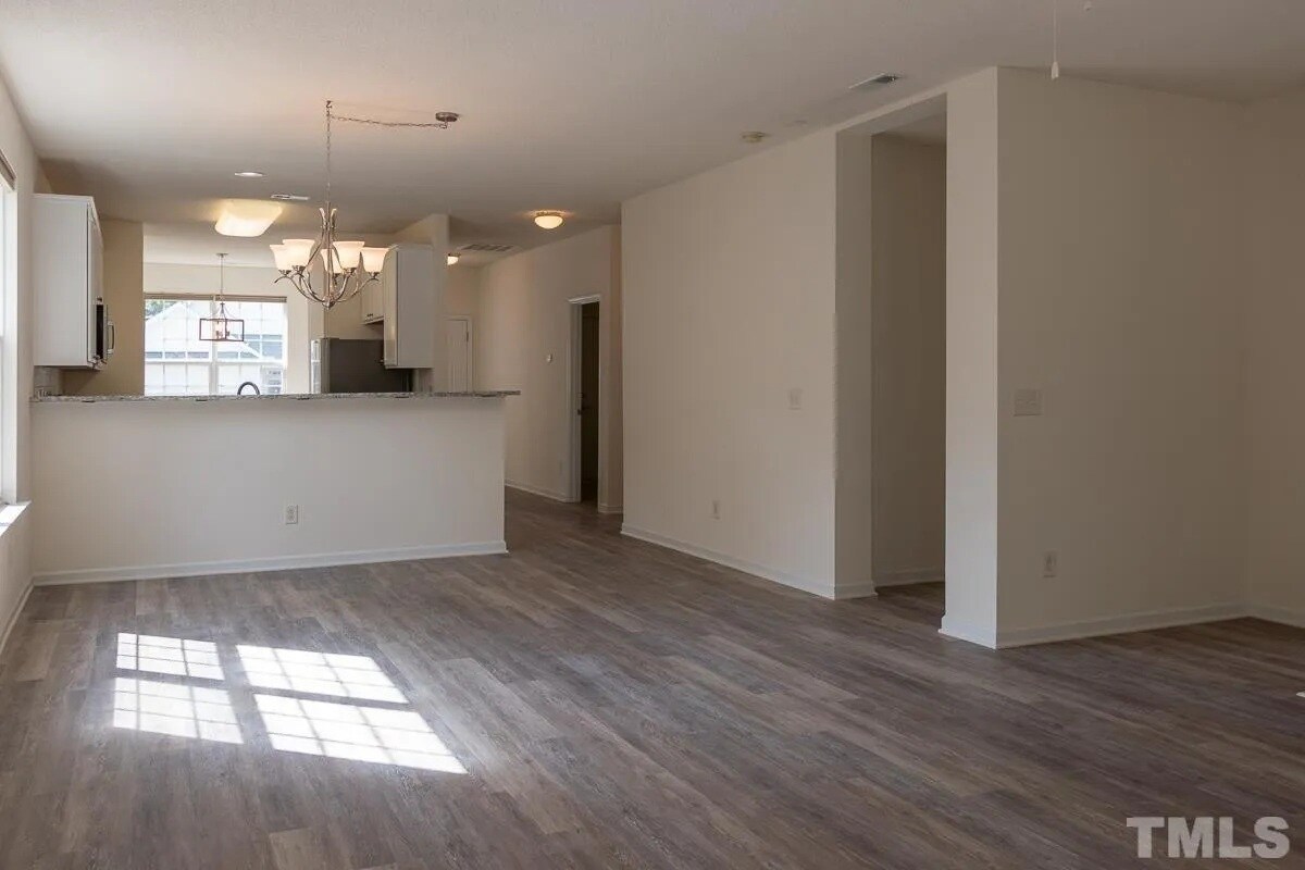Building Photo - 201 Indian Elm Ln