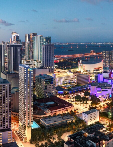 Building Photo - 225 N Miami Ave