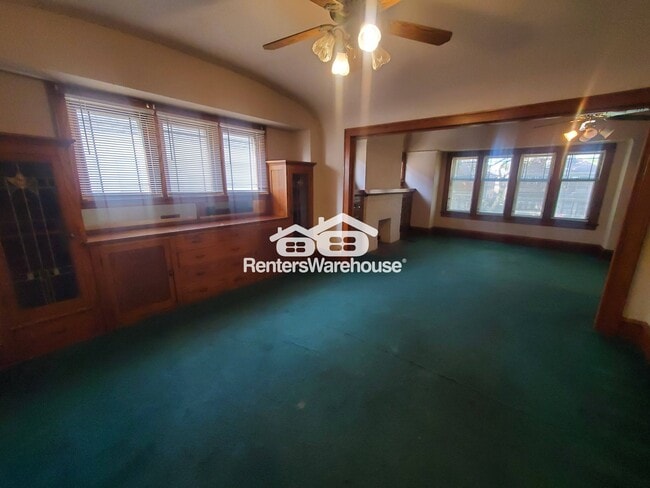 Building Photo - 2730 N 48th St